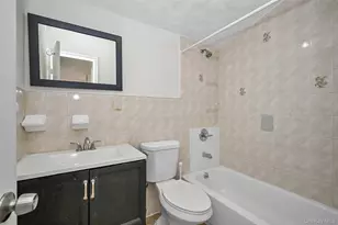 135-07 223rd St, Springfield Gardens, NY 11413 - Photo 7