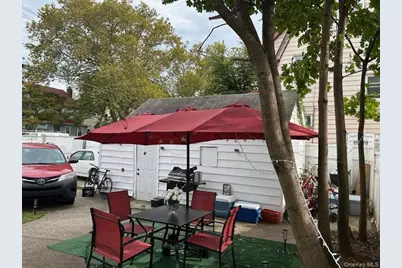 204-20 104th Avenue, Saint Albans, NY 11412 - Photo 11