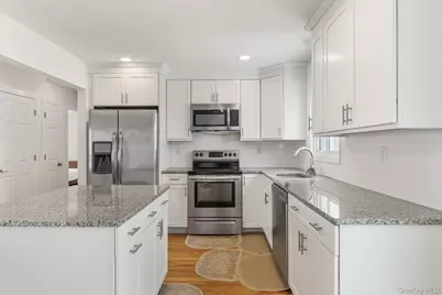 3483 Overlook Avenue, Yorktown Heights, NY 10598 - Photo 5