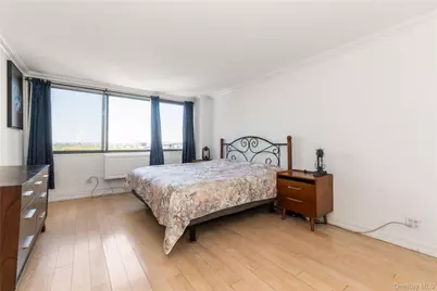 2 Bay Club Drive #17P, Bayside, NY 11360 - Photo 9