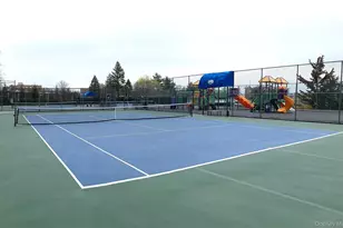 2 Bay Club Dr, Bayside, NY 11360 - Photo 23