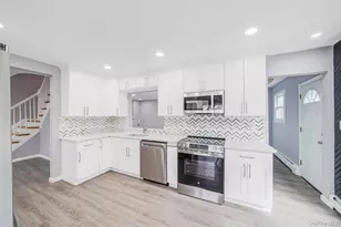 1 Yardley Ln, Nesconset, NY 11767 - Photo 5