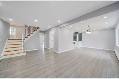 1 Yardley Lane, Nesconset, NY 11767 - Photo 9