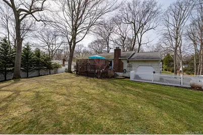 19 Harvard Road, Shoreham, NY 11786 - Photo 25