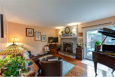 19 Harvard Road, Shoreham, NY 11786 - Photo 9