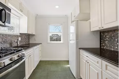 109 Hillside Place #2, Eastchester, NY 10709 - Photo 7