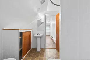 18-20 Bedford Ave, Middletown, NY 10940 - Photo 21