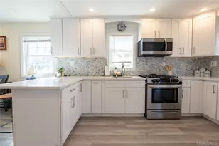 27 E Lincoln Ave, Massapequa, NY 11758 - Photo 5