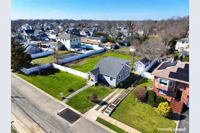 27 E Lincoln Avenue, Massapequa, NY 11758 - Photo 15