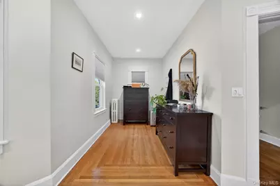 121 Morris Avenue, Rockville Centre, NY 11570 - Photo 29