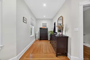 121 Morris Ave, Rockville Centre, NY 11570 - Photo 29