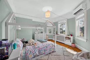 121 Morris Ave, Rockville Centre, NY 11570 - Photo 31