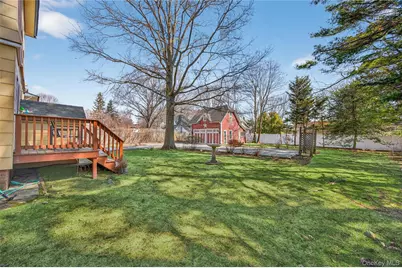 121 Morris Avenue, Rockville Centre, NY 11570 - Photo 41