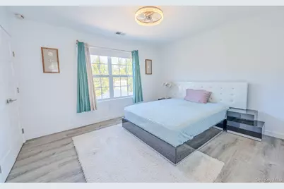 1 Holly Court, Miller Place, NY 11764 - Photo 21