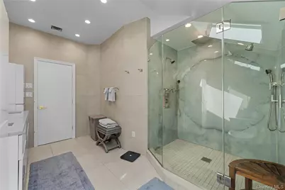 930 Smith Lane, Hewlett, NY 11598 - Photo 33