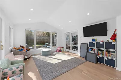 930 Smith Lane, Hewlett, NY 11598 - Photo 21