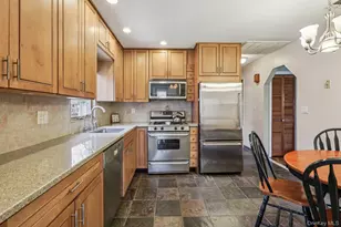 89 Green Rd, West Nyack, NY 10994 - Photo 11