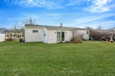 35 Betsy Drive, West Sayville, NY 11796 - Photo 5