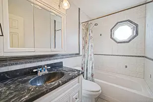 35 Betsy Dr, West Sayville, NY 11796 - Photo 19