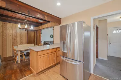 35 Betsy Drive, West Sayville, NY 11796 - Photo 11