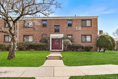 8 Lawrence Drive #A, White Plains, NY 10603 - Photo 1