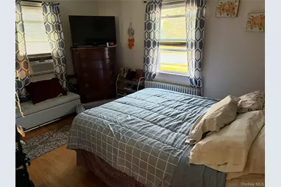 2526 S Saint Marks Avenue, Bellmore, NY 11710 - Photo 11