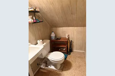 2526 S Saint Marks Avenue, Bellmore, NY 11710 - Photo 15