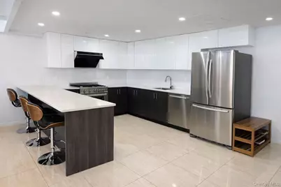 15815 Union Turnpike #401N, Fresh Meadows, NY 11366 - Photo 5