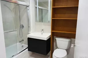 158-15 Union Tpke, Fresh Meadows, NY 11366 - Photo 9