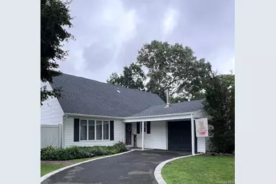 1139 Dorothy Street, Holbrook, NY 11741 - Photo 23