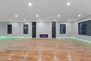 138-12 233rd St, Rosedale, NY 11422 - Photo 15