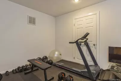 90 Denise Street, Sag Harbor, NY 11963 - Photo 13