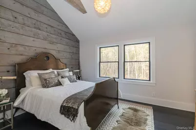 142 Six Pole Highway, Sag Harbor, NY 11963 - Photo 13