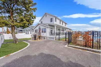 794 Pecan Street, Lindenhurst, NY 11757 - Photo 1