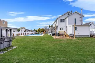 794 Pecan St, Lindenhurst, NY 11757 - Photo 11