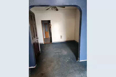 6161 Eliot Avenue, Middle Village, NY 11379 - Photo 9