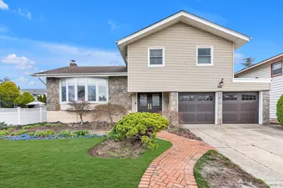 904 Park Lane, Valley Stream, NY 11581 - Photo 1