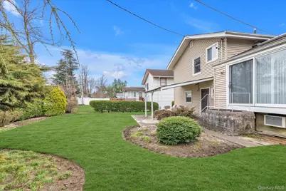 904 Park Lane, Valley Stream, NY 11581 - Photo 23