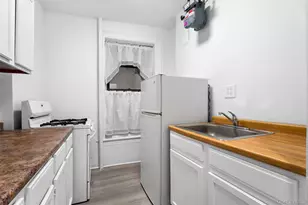 246 E 51st St, New York, NY 10022 - Photo 3