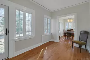 10 Robins Rd, New Rochelle, NY 10801 - Photo 17