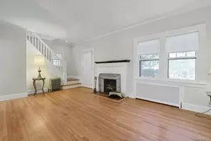 10 Robins Rd, New Rochelle, NY 10801 - Photo 3