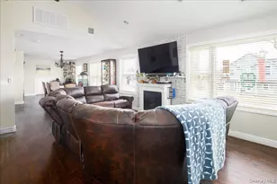 35 Carnation Rd, Levittown, NY 11756 - Photo 19