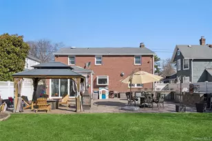 50 Paumanake Ave, Babylon, NY 11702 - Photo 35