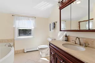 50 Paumanake Ave, Babylon, NY 11702 - Photo 23