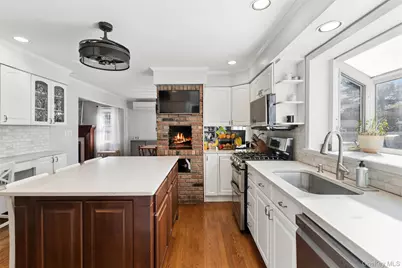 50 Paumanake Avenue, Babylon, NY 11702 - Photo 9