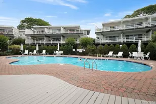 35 Library Ave, Westhampton Beach, NY 11978 - Photo 3