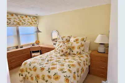 35 Library Avenue #3 I, Westhampton Beach, NY 11978 - Photo 7