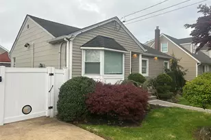 2382 Garfield St, North Bellmore, NY 11710 - Photo 3