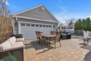 2382 Garfield St, North Bellmore, NY 11710 - Photo 17