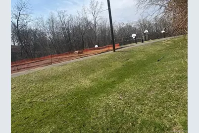 126 Roosevelt Drive, West Haverstraw, NY 10993 - Photo 15